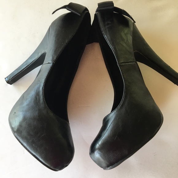 Forever 21 Black Heels with Ribbon Size 8 - Picture 3 of 8